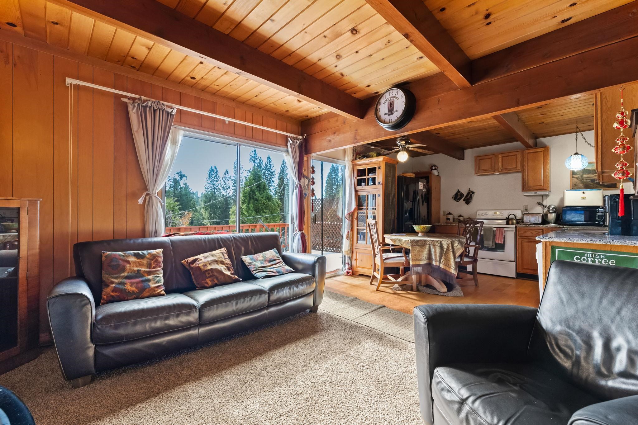 Detail Gallery Image 9 of 27 For 26039 Long Barn Rd, Long Barn,  CA 95335 - 4 Beds | 2 Baths