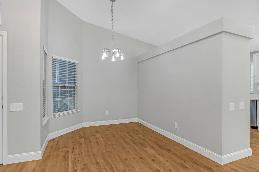 Detail Gallery Image 12 of 35 For 5200 Grass Valley Way, Antioch,  CA 94531 - 3 Beds | 2 Baths