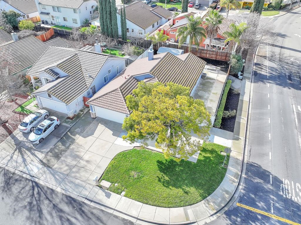 Detail Gallery Image 5 of 35 For 5200 Grass Valley Way, Antioch,  CA 94531 - 3 Beds | 2 Baths