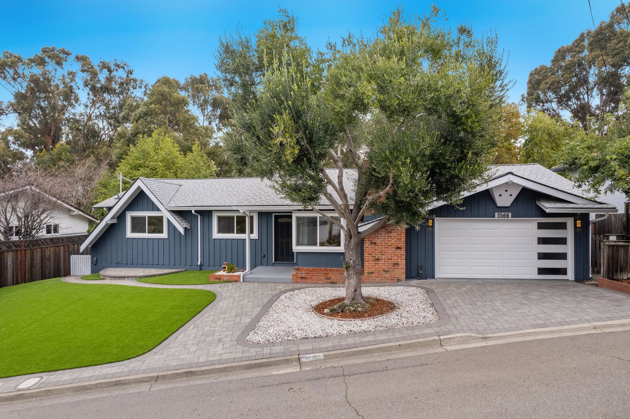 Front Image Thumbnail for BE41120321