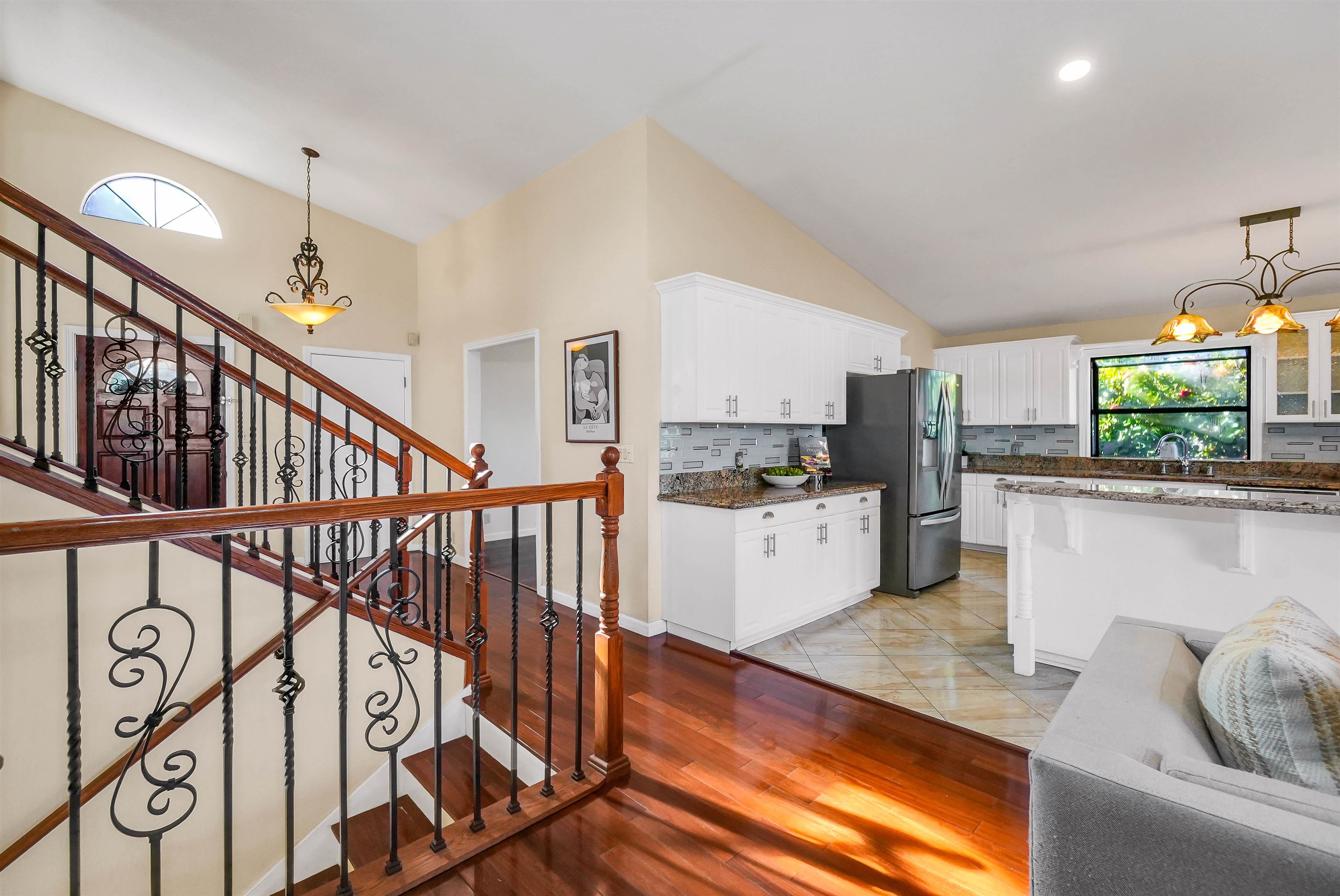 Detail Gallery Image 11 of 60 For 765 Bayview Ct, El Sobrante,  CA 94803 - 4 Beds | 3 Baths