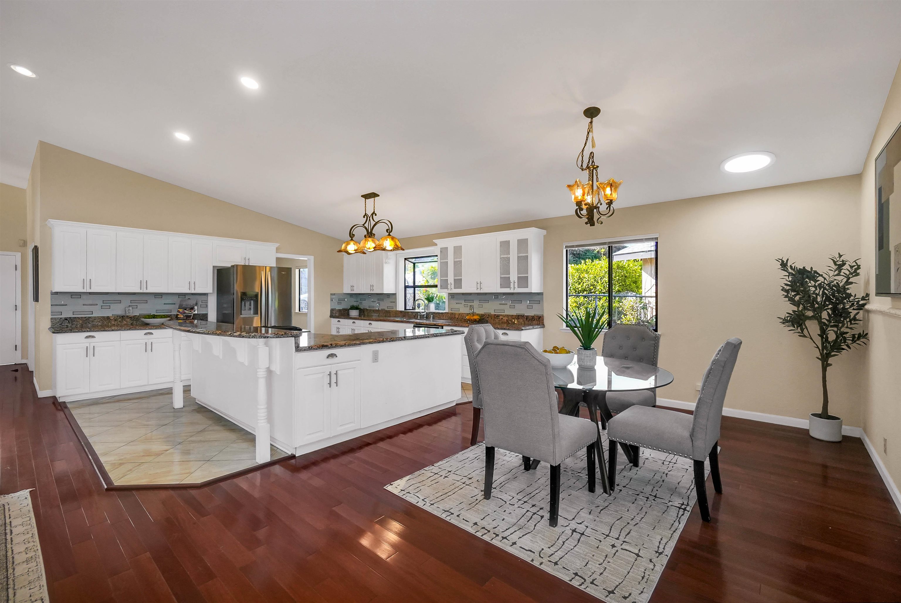 Detail Gallery Image 16 of 60 For 765 Bayview Ct, El Sobrante,  CA 94803 - 4 Beds | 3 Baths