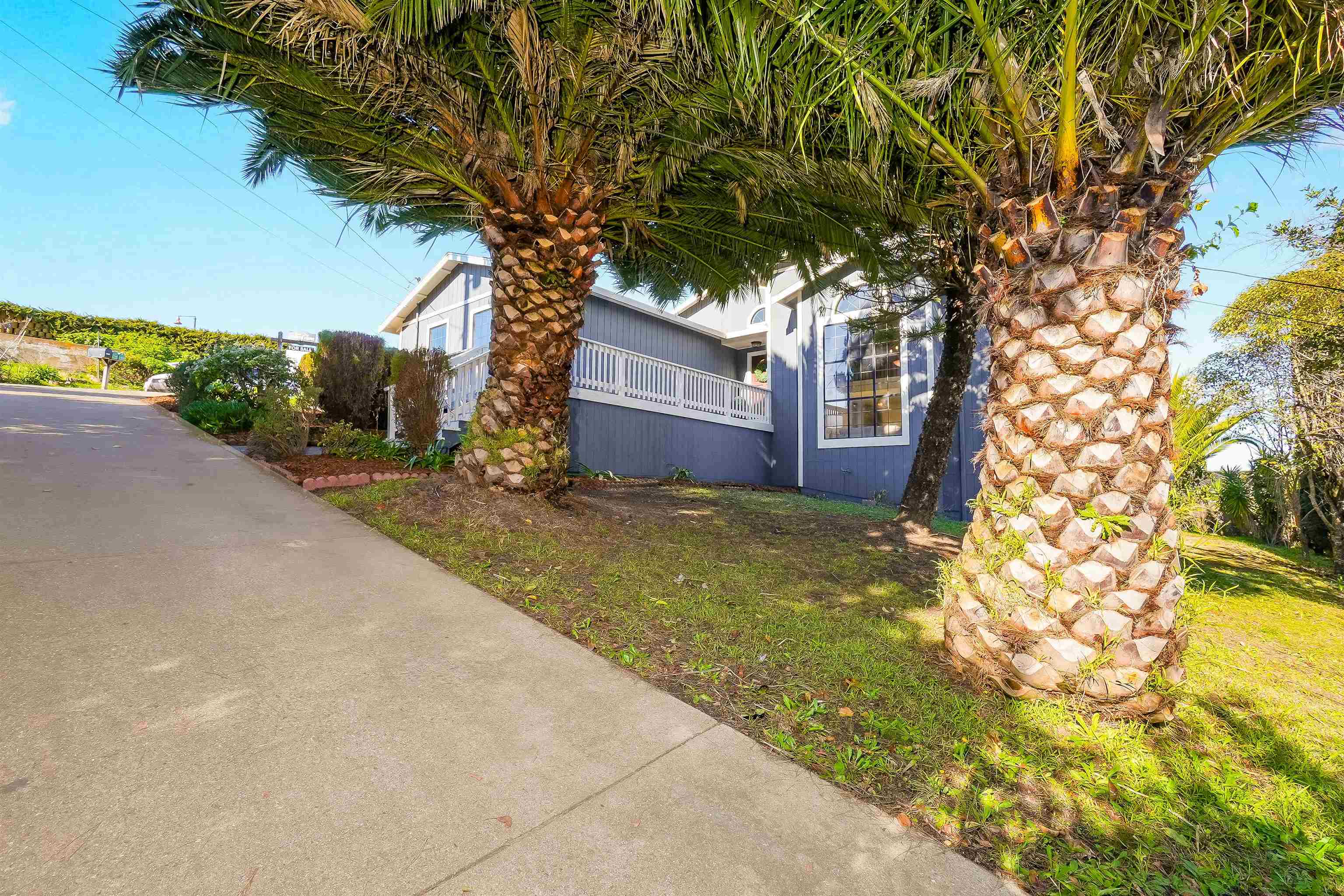 Detail Gallery Image 4 of 60 For 765 Bayview Ct, El Sobrante,  CA 94803 - 4 Beds | 3 Baths