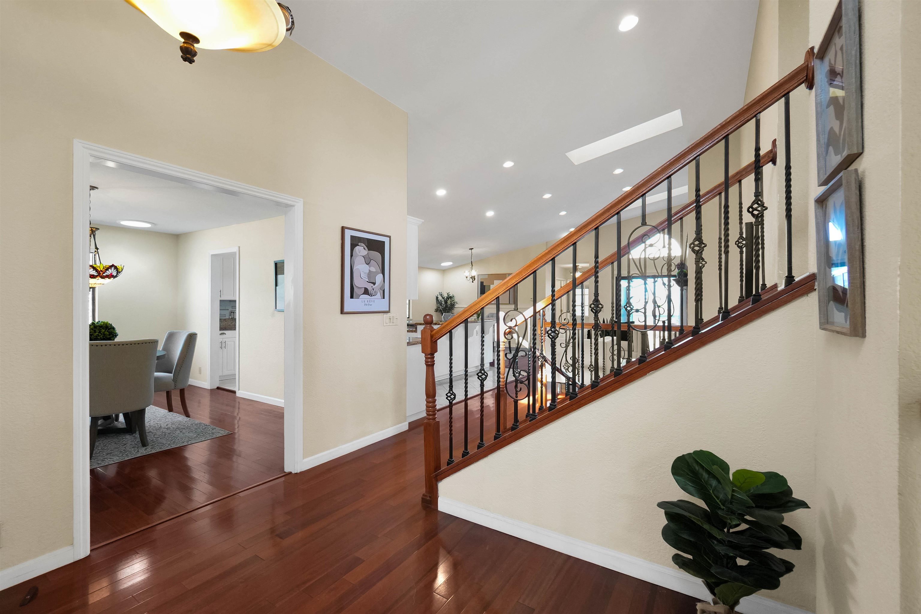 Detail Gallery Image 10 of 60 For 765 Bayview Ct, El Sobrante,  CA 94803 - 4 Beds | 3 Baths