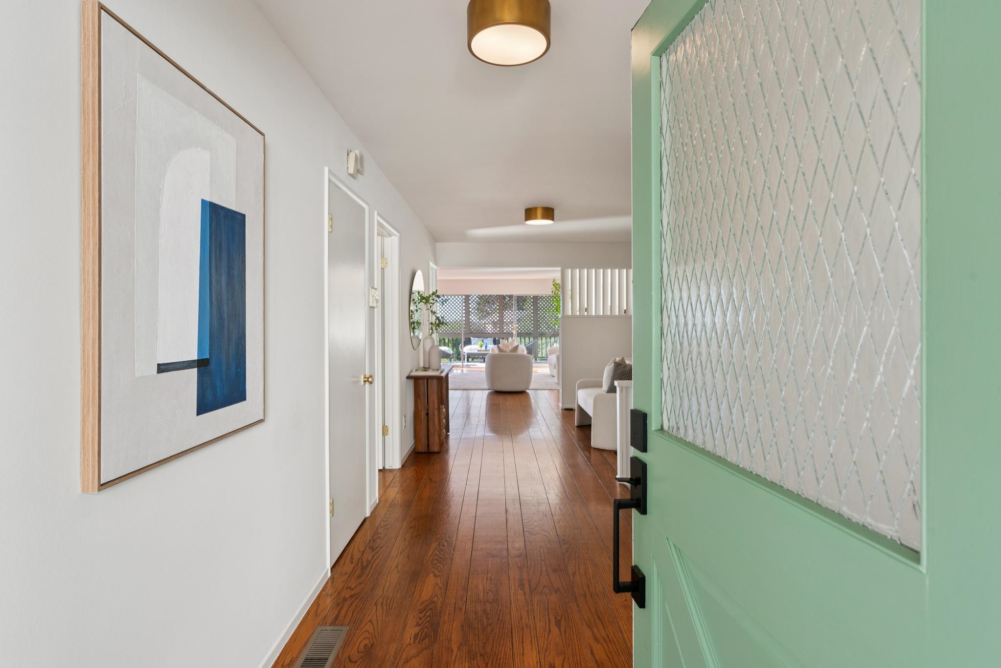 Detail Gallery Image 3 of 41 For 6227 Wood Dr, Oakland,  CA 94611 - 5 Beds | 3 Baths