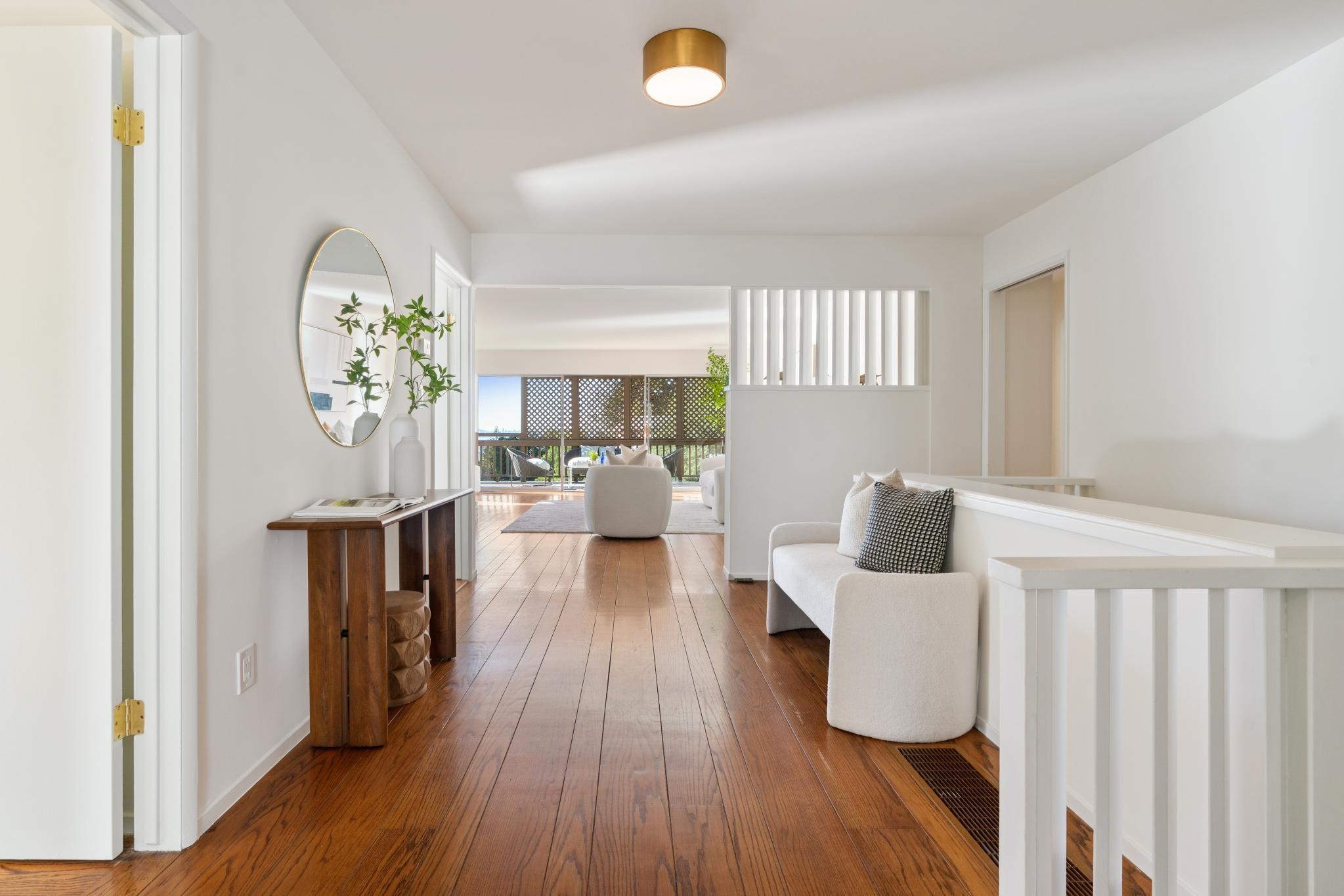 Detail Gallery Image 4 of 41 For 6227 Wood Dr, Oakland,  CA 94611 - 5 Beds | 3 Baths