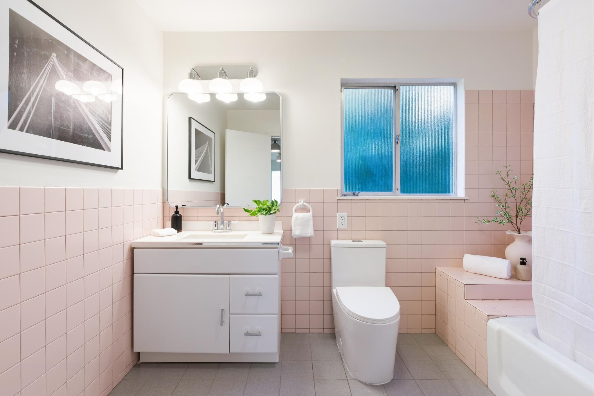 Detail Gallery Image 39 of 41 For 6227 Wood Dr, Oakland,  CA 94611 - 5 Beds | 3 Baths