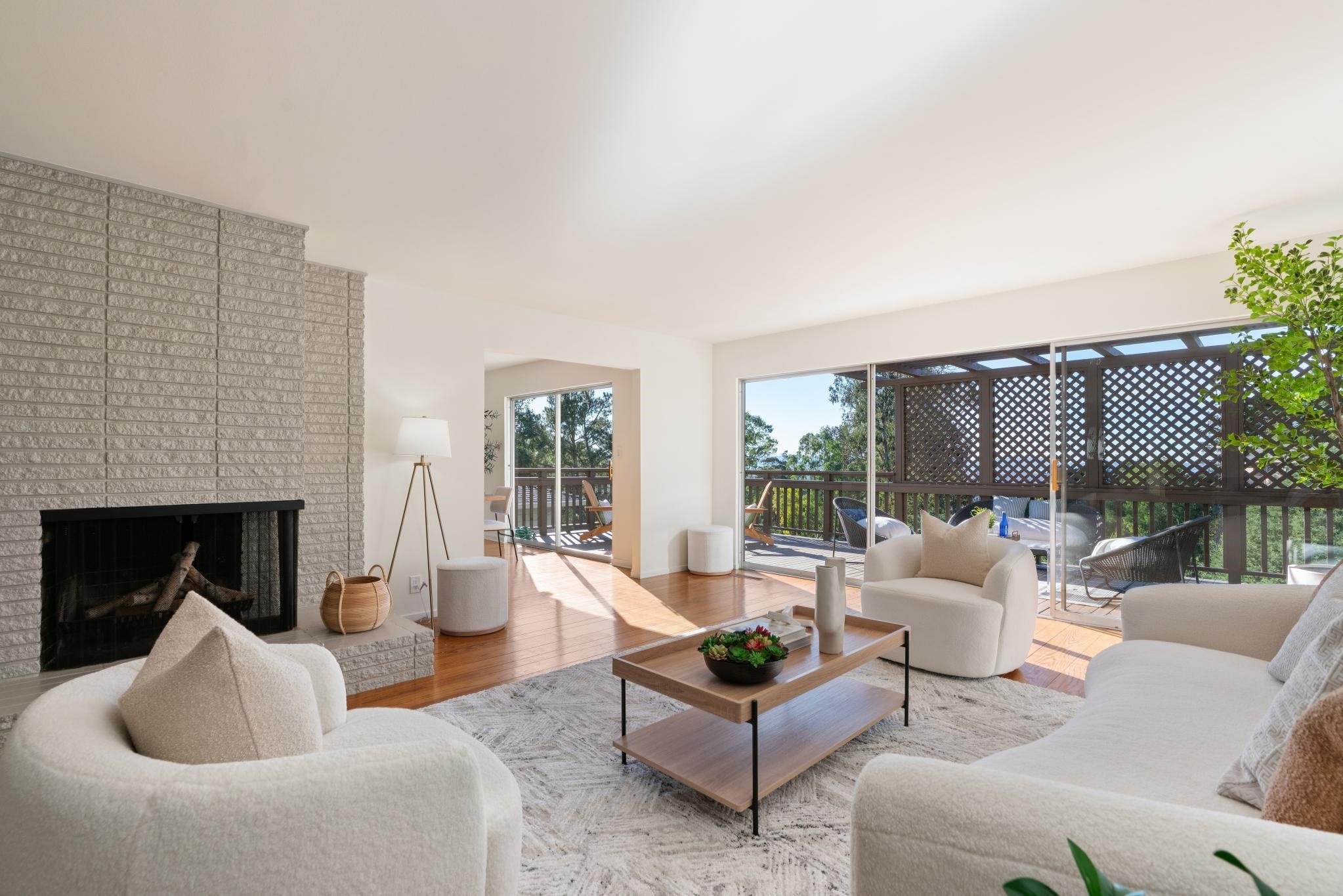 Detail Gallery Image 5 of 41 For 6227 Wood Dr, Oakland,  CA 94611 - 5 Beds | 3 Baths