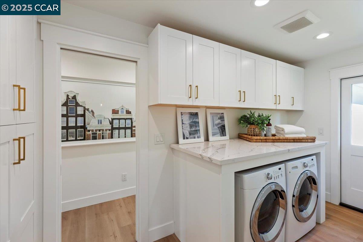 Detail Gallery Image 15 of 35 For 177 Ivy Dr, Orinda,  CA 94563 - 4 Beds | 3 Baths