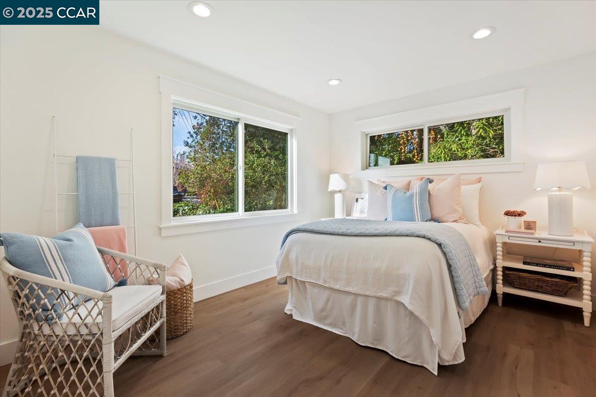 Detail Gallery Image 24 of 35 For 177 Ivy Dr, Orinda,  CA 94563 - 4 Beds | 3 Baths