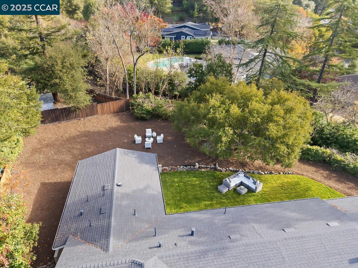 Detail Gallery Image 34 of 35 For 177 Ivy Dr, Orinda,  CA 94563 - 4 Beds | 3 Baths