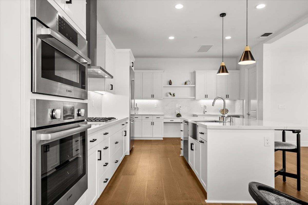 Detail Gallery Image 18 of 60 For 303 Emmet Pl, Concord,  CA 94521 - 5 Beds | 3/1 Baths