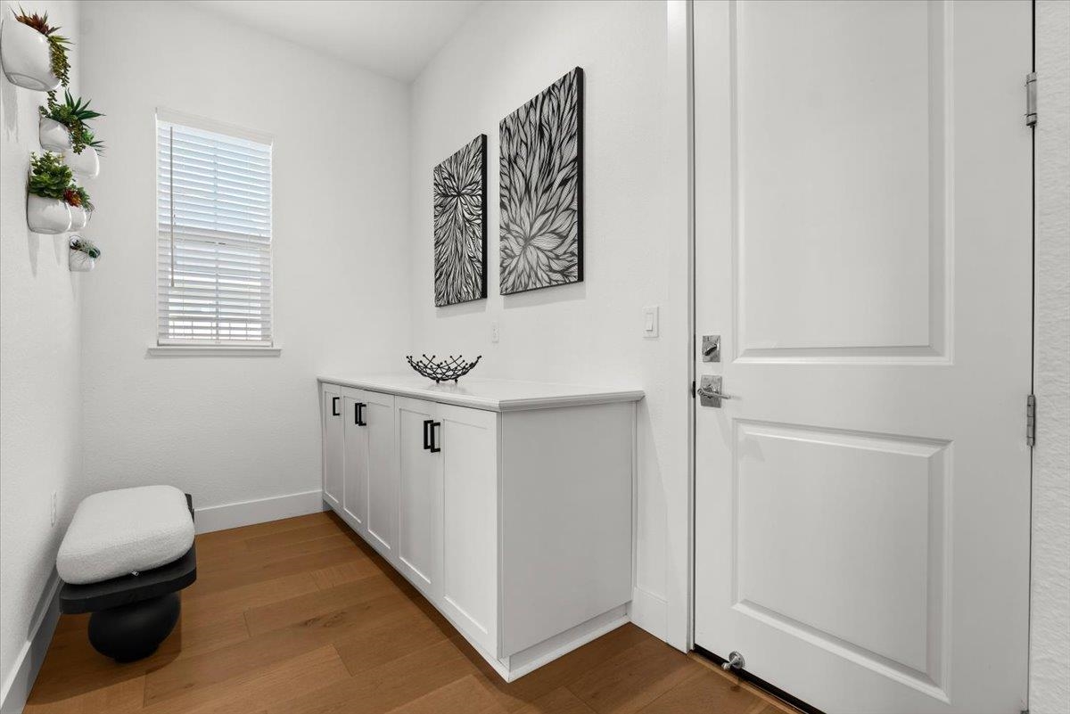 Detail Gallery Image 26 of 60 For 303 Emmet Pl, Concord,  CA 94521 - 5 Beds | 3/1 Baths