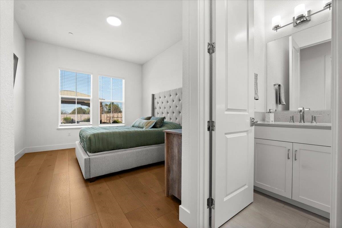 Detail Gallery Image 27 of 60 For 303 Emmet Pl, Concord,  CA 94521 - 5 Beds | 3/1 Baths