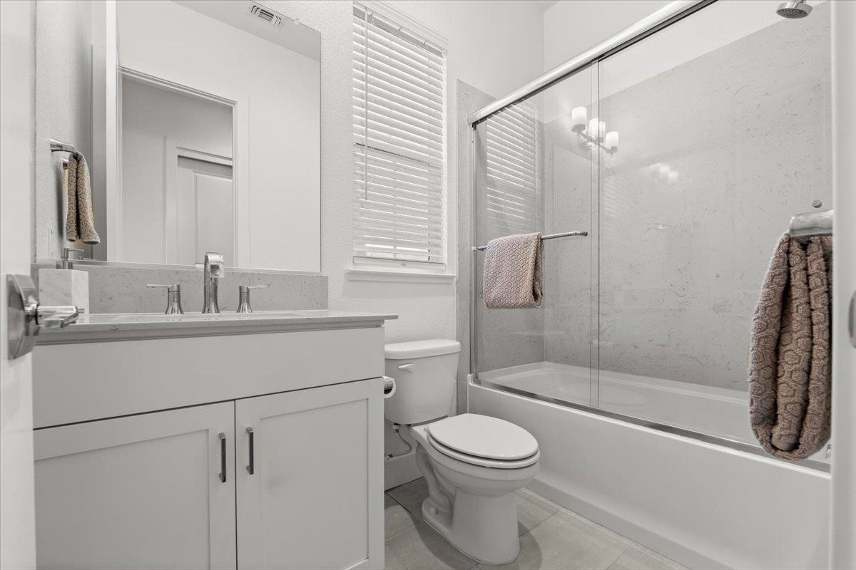 Detail Gallery Image 28 of 60 For 303 Emmet Pl, Concord,  CA 94521 - 5 Beds | 3/1 Baths