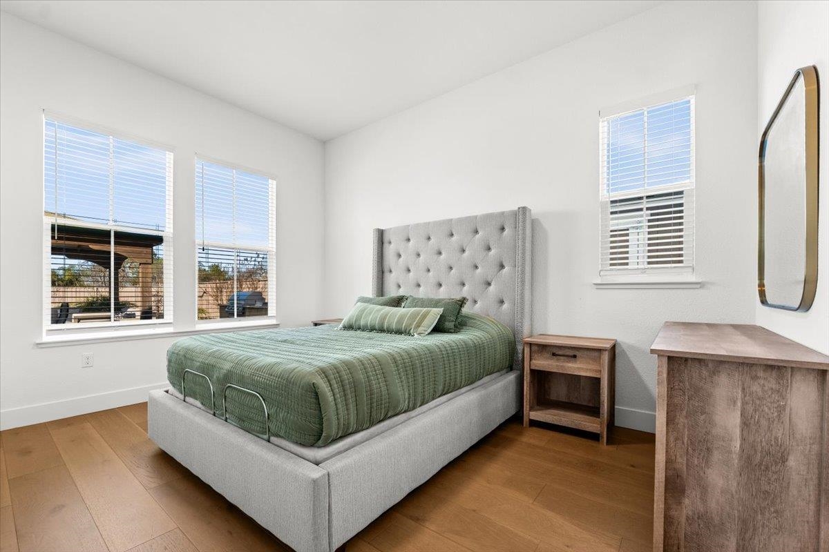 Detail Gallery Image 29 of 60 For 303 Emmet Pl, Concord,  CA 94521 - 5 Beds | 3/1 Baths