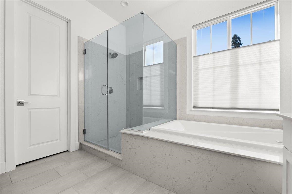 Detail Gallery Image 32 of 60 For 303 Emmet Pl, Concord,  CA 94521 - 5 Beds | 3/1 Baths