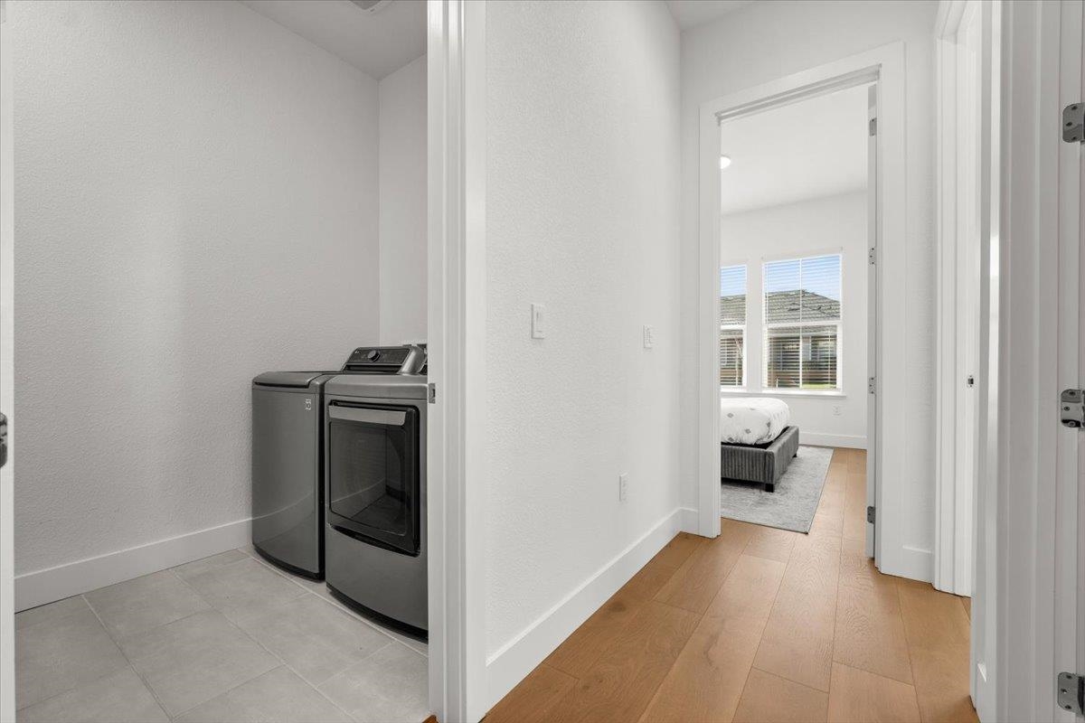 Detail Gallery Image 37 of 60 For 303 Emmet Pl, Concord,  CA 94521 - 5 Beds | 3/1 Baths