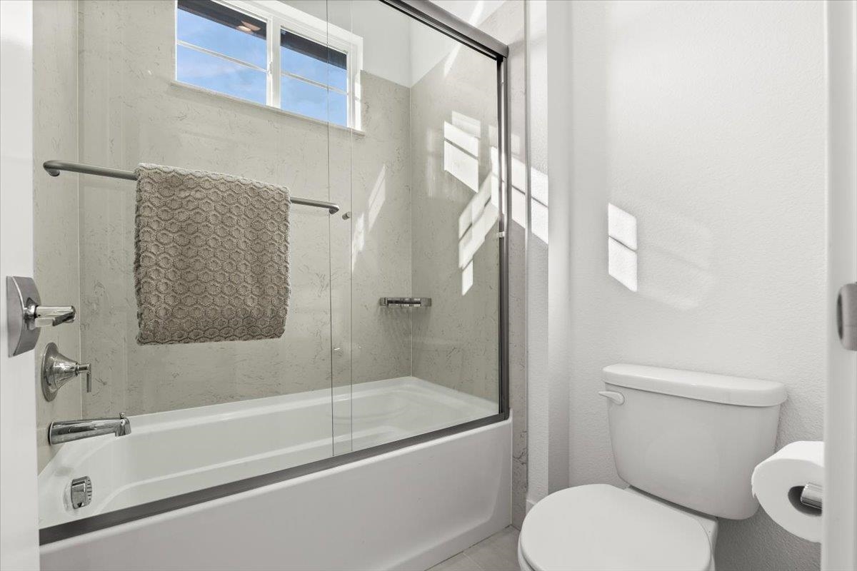 Detail Gallery Image 40 of 60 For 303 Emmet Pl, Concord,  CA 94521 - 5 Beds | 3/1 Baths