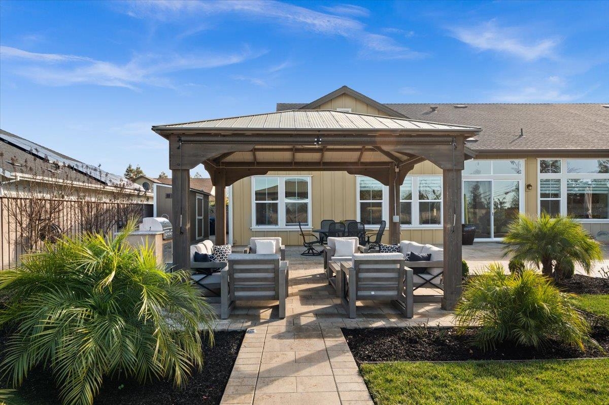 Detail Gallery Image 50 of 60 For 303 Emmet Pl, Concord,  CA 94521 - 5 Beds | 3/1 Baths