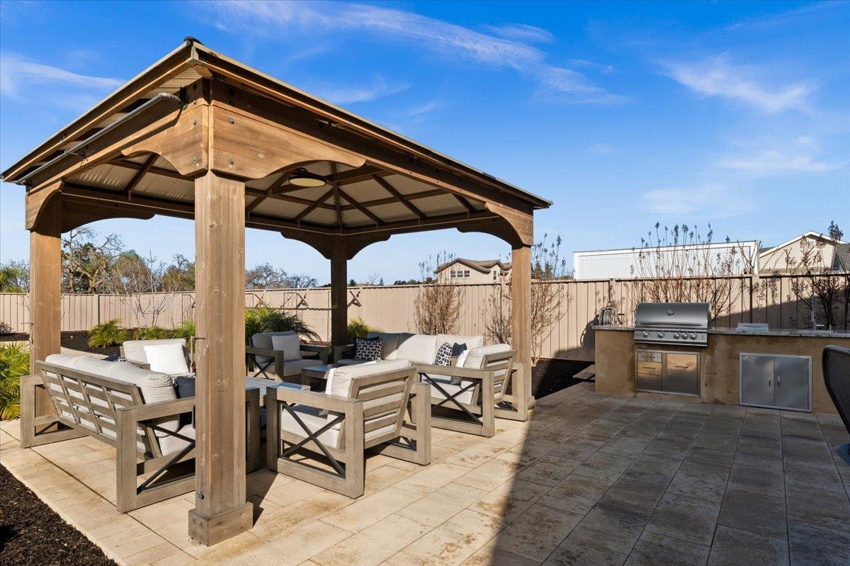 Detail Gallery Image 53 of 60 For 303 Emmet Pl, Concord,  CA 94521 - 5 Beds | 3/1 Baths