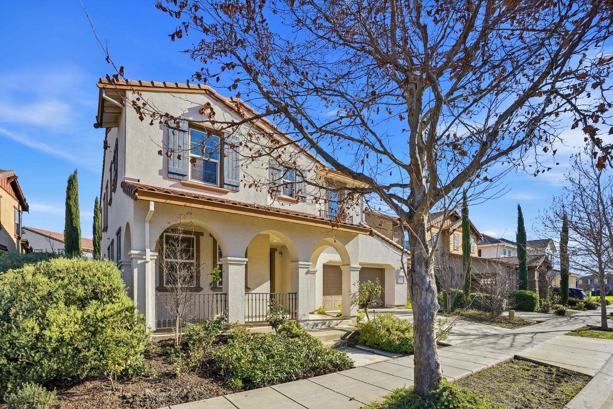 Detail Gallery Image 3 of 55 For 1110 S Vecindad St, Mountain House,  CA 95391 - 4 Beds | 3/1 Baths
