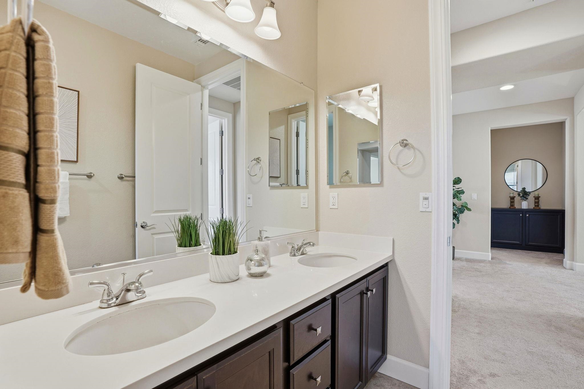 Detail Gallery Image 42 of 55 For 1110 S Vecindad St, Mountain House,  CA 95391 - 4 Beds | 3/1 Baths