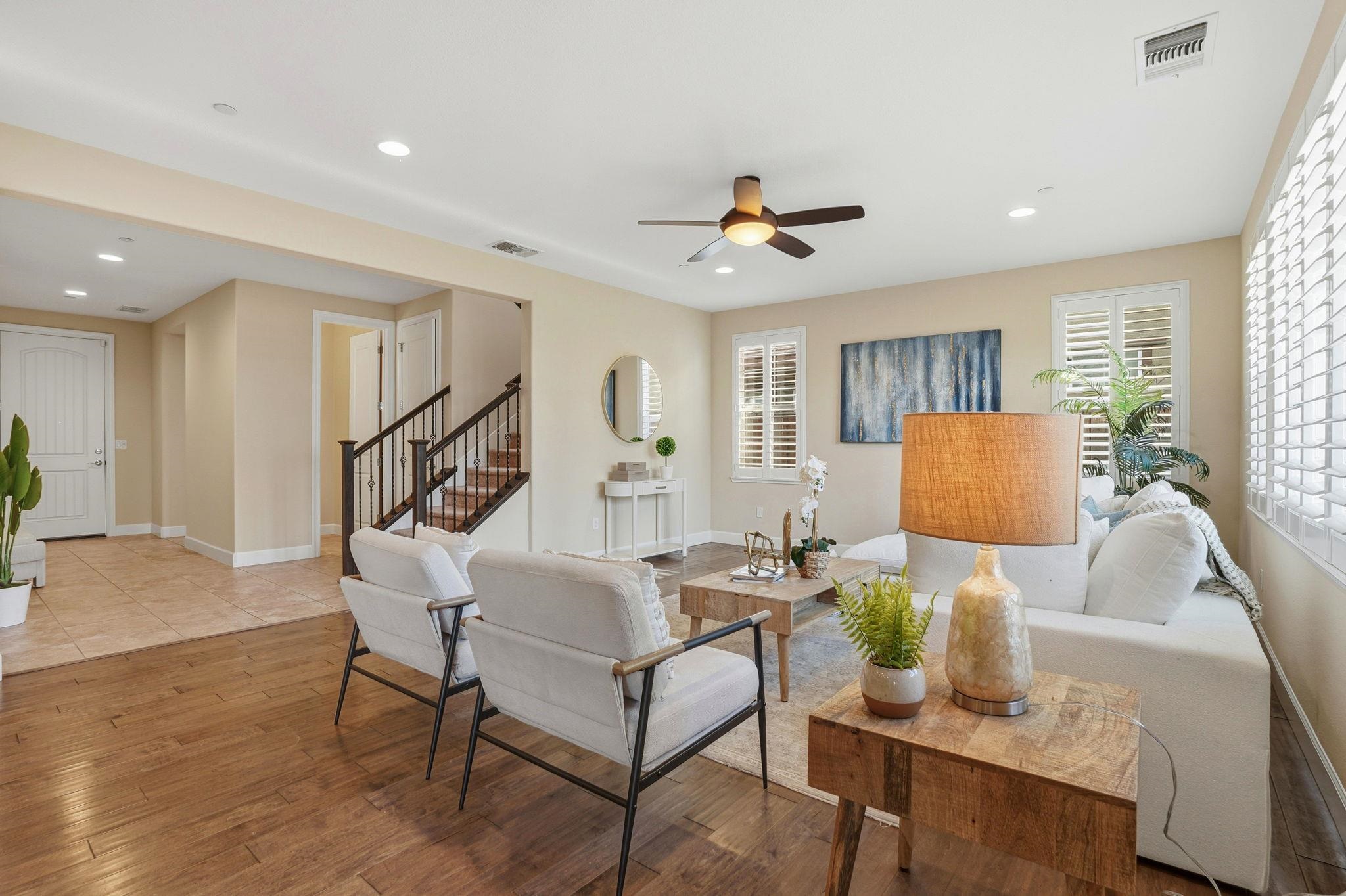 Detail Gallery Image 9 of 55 For 1110 S Vecindad St, Mountain House,  CA 95391 - 4 Beds | 3/1 Baths