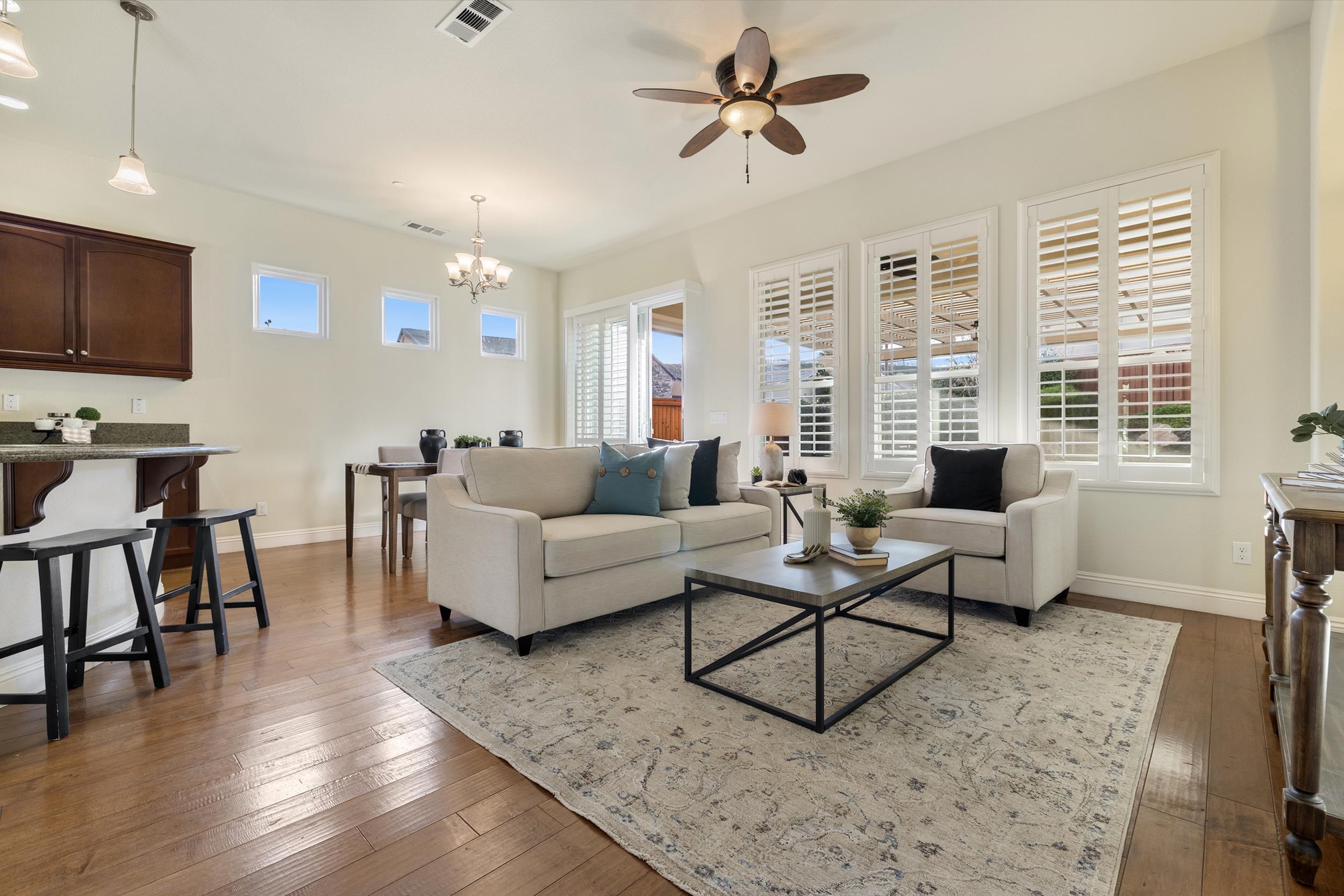 Detail Gallery Image 3 of 44 For 1669 Pinot Pl, Brentwood,  CA 94513 - 2 Beds | 2 Baths