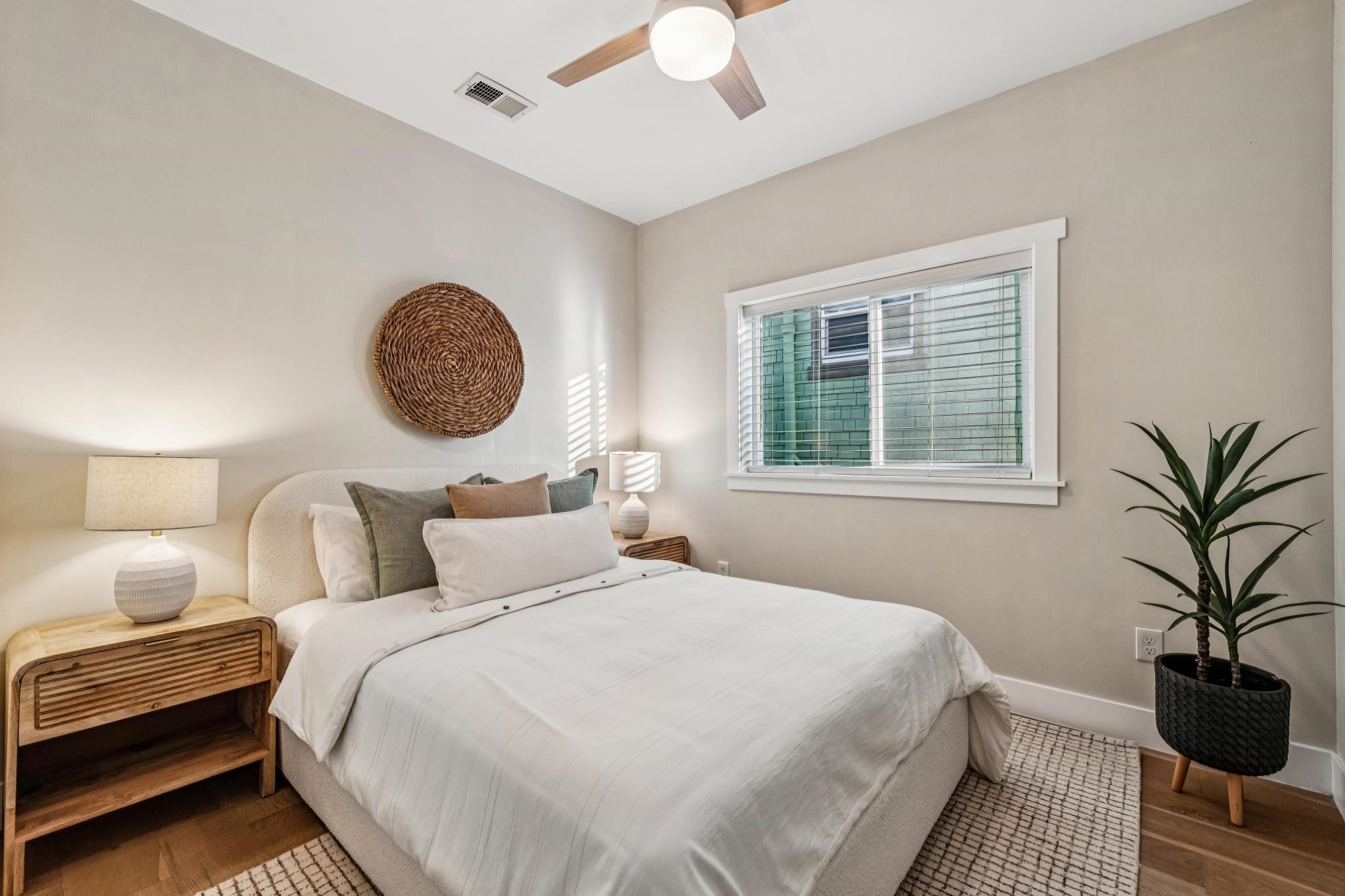 Detail Gallery Image 27 of 44 For 5169 Trask St, Oakland,  CA 94601 - 3 Beds | 2 Baths