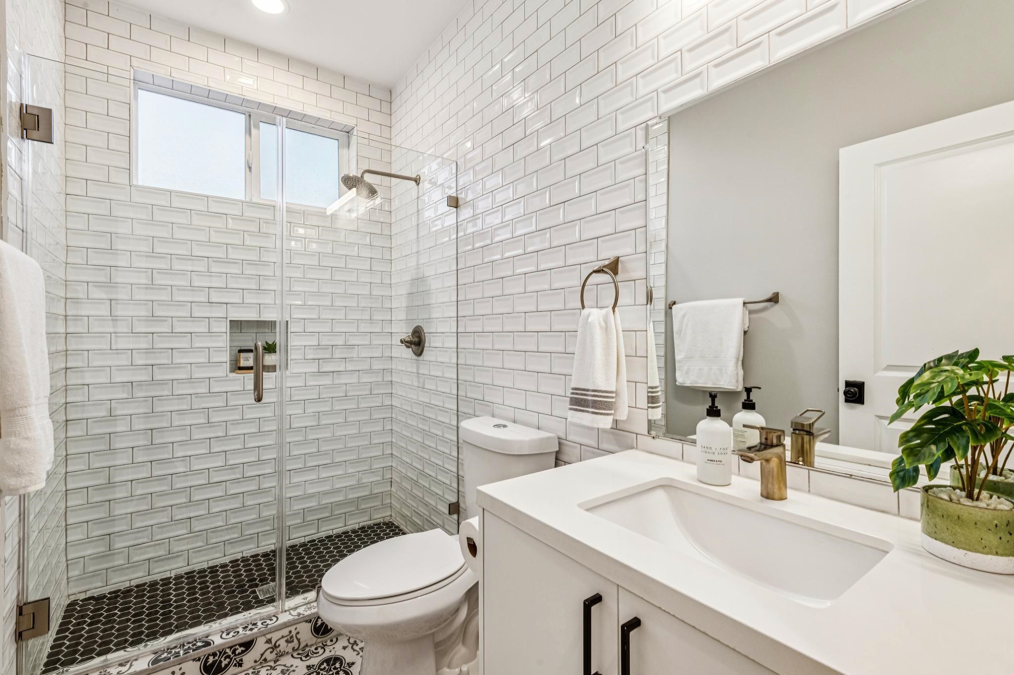 Detail Gallery Image 33 of 44 For 5169 Trask St, Oakland,  CA 94601 - 3 Beds | 2 Baths