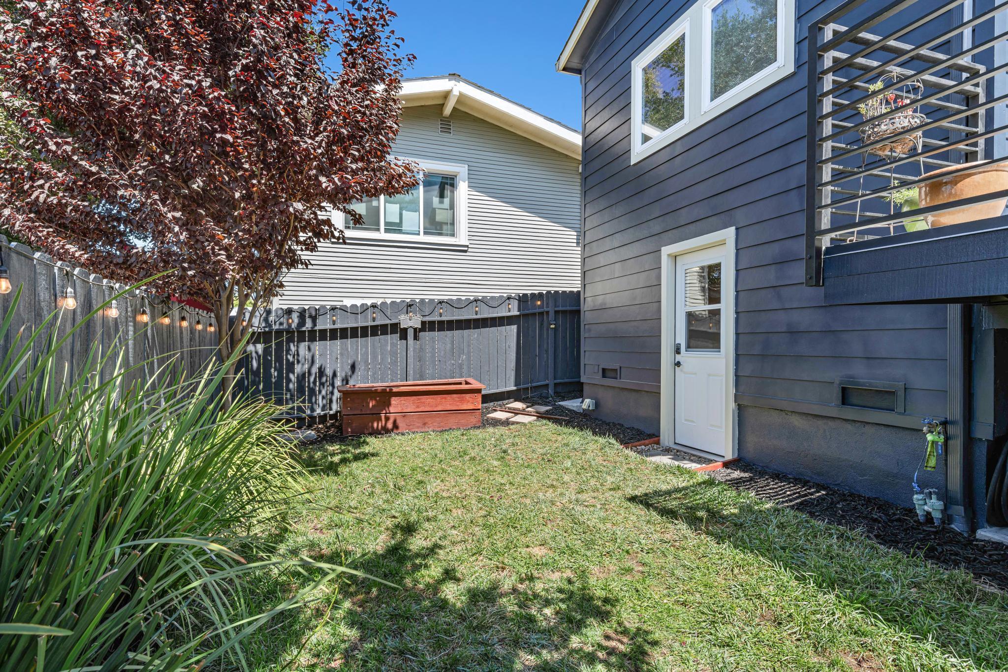 Detail Gallery Image 38 of 44 For 5169 Trask St, Oakland,  CA 94601 - 3 Beds | 2 Baths