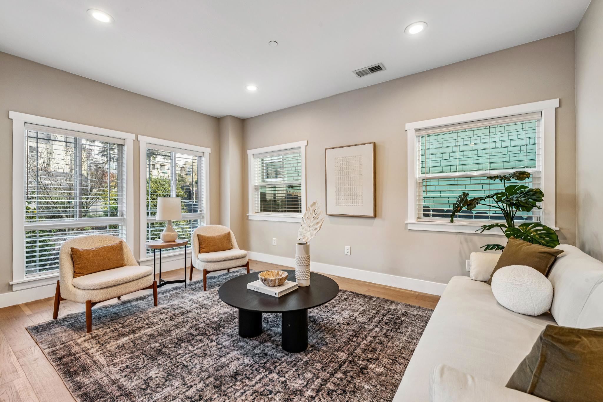 Detail Gallery Image 8 of 44 For 5169 Trask St, Oakland,  CA 94601 - 3 Beds | 2 Baths