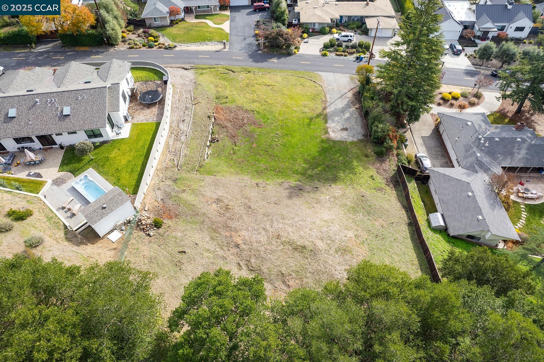 Detail Gallery Image 8 of 10 For 1183 Glen Rd, Lafayette,  CA 94549 - – Beds | – Baths