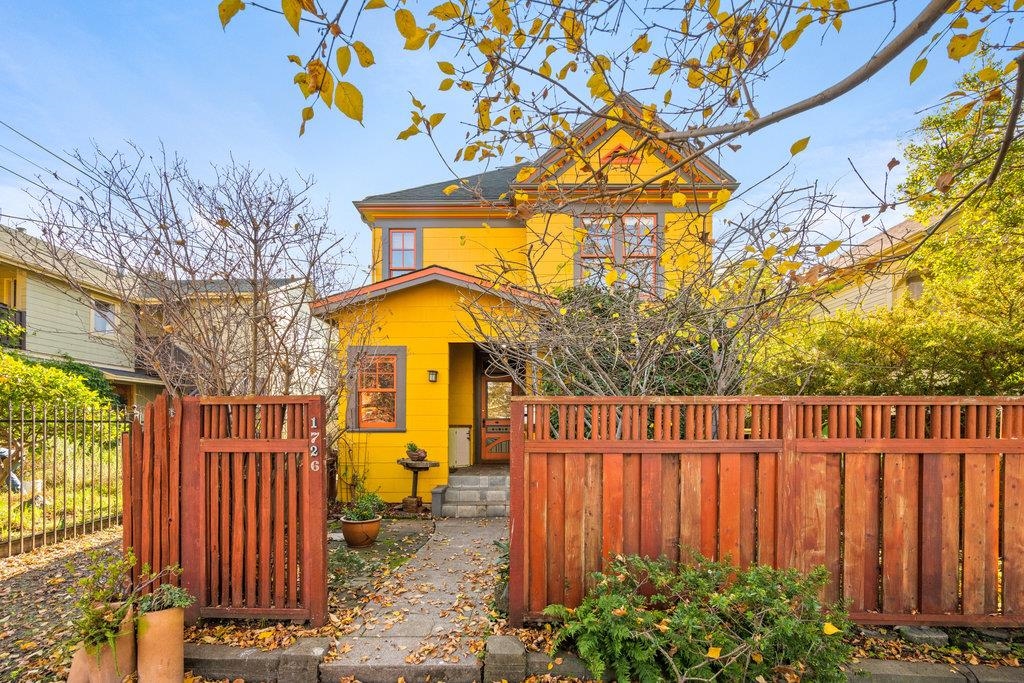 Photo #1: 41120334 Listing: Photo #1