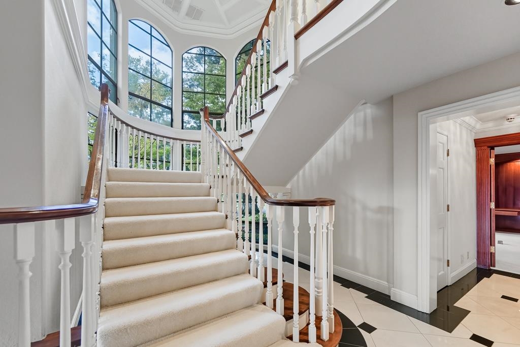 Detail Gallery Image 19 of 60 For 41&81 Willow Creek Ln, Danville,  CA 94506 - 6 Beds | 6/2 Baths