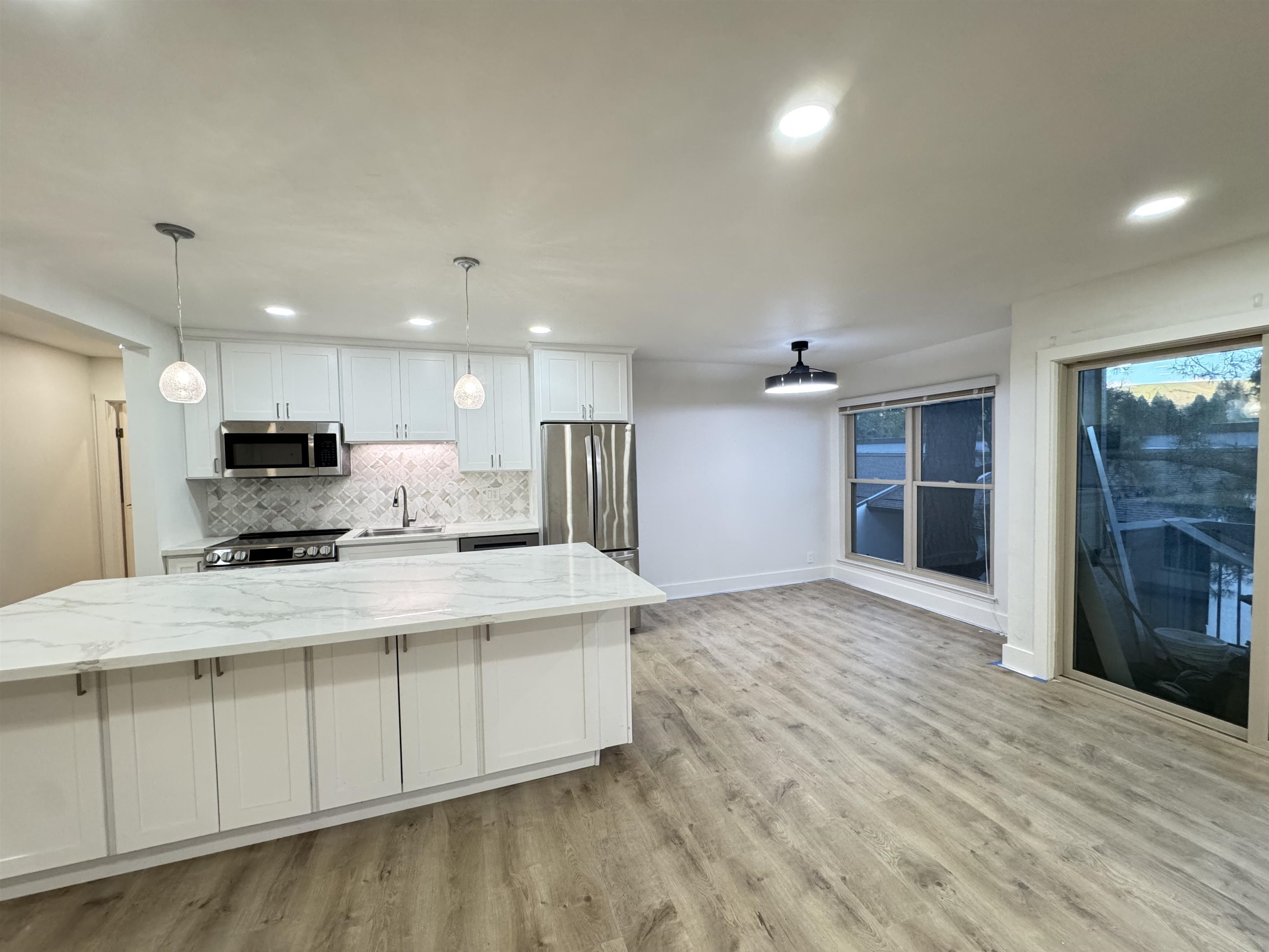 Detail Gallery Image 9 of 9 For 2083 Ascot Dr #131,  Moraga,  CA 94556 - 3 Beds | 2 Baths