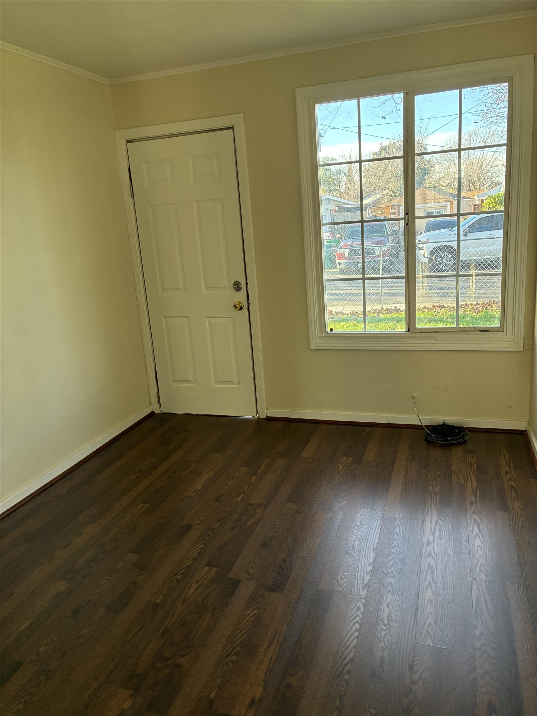 Detail Gallery Image 4 of 17 For 626 La Prenda Dr, Oakland,  CA 94603 - 3 Beds | 1 Baths