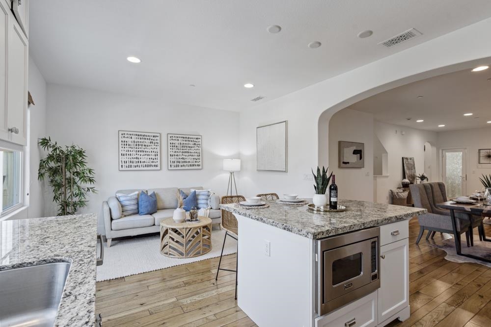 Detail Gallery Image 13 of 52 For 47236 Cavanaugh Cmn, Fremont,  CA 94539 - 4 Beds | 3/1 Baths