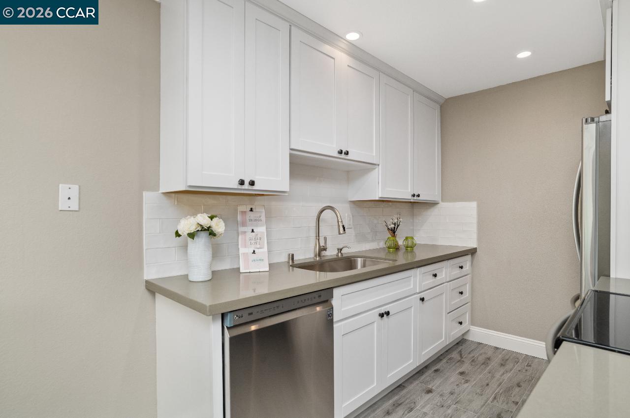 Photo #4: 41120342 Listing: Photo #4