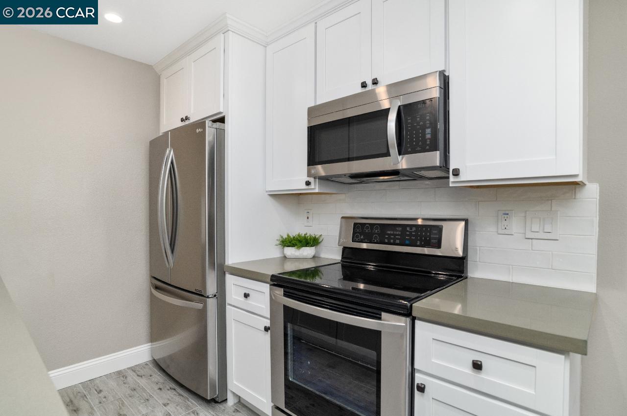 Photo #5: 41120342 Listing: Photo #5