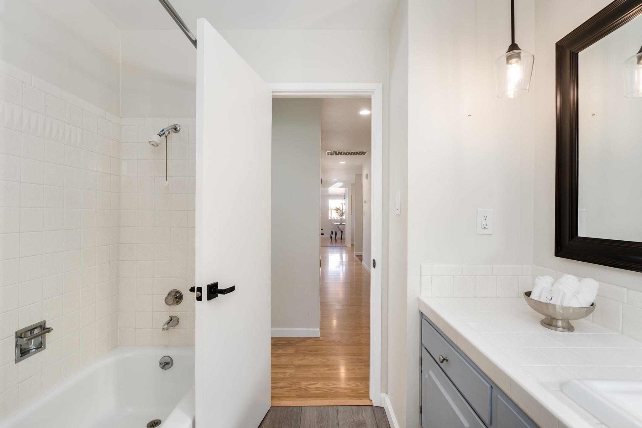 Detail Gallery Image 29 of 46 For 4770 Olive Dr, Concord,  CA 94521 - 3 Beds | 2 Baths