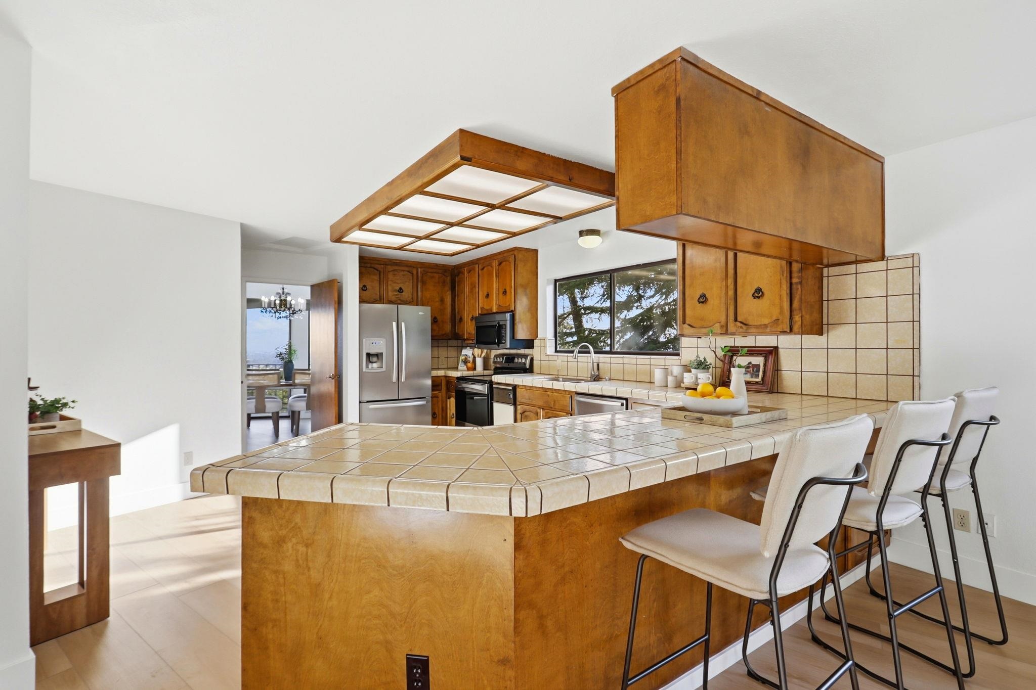 Detail Gallery Image 19 of 60 For 22670 San Juan Rd, Cupertino,  CA 95014 - 4 Beds | 2/1 Baths