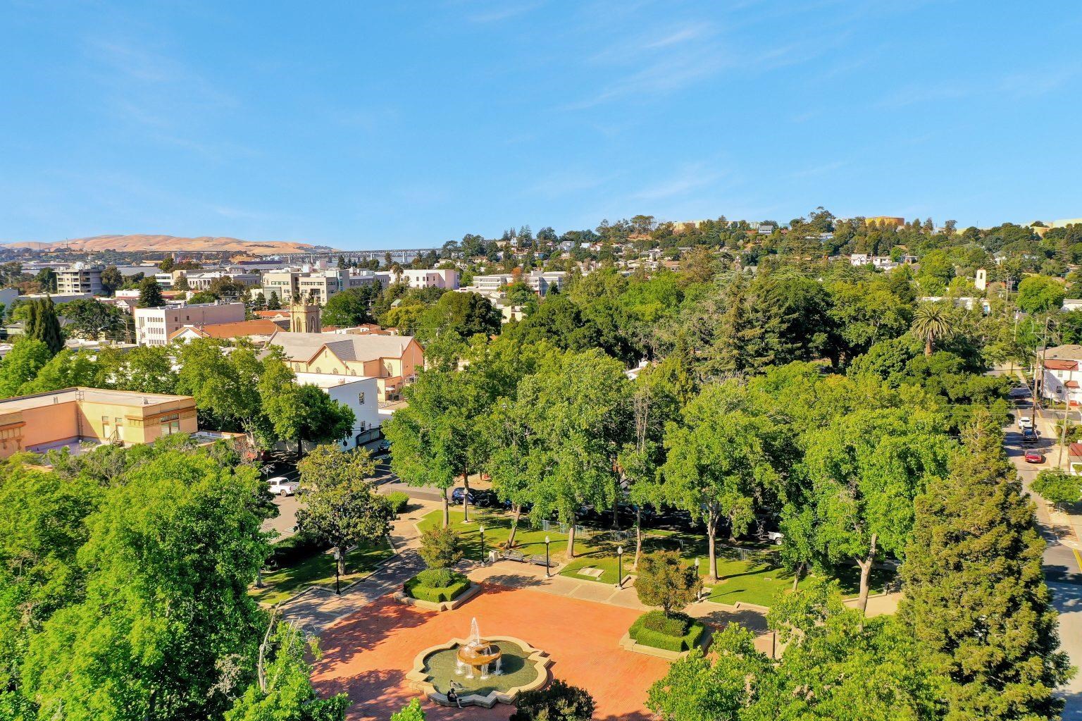 Detail Gallery Image 38 of 39 For 1215 Castro St, Martinez,  CA 94553 - 3 Beds | 2 Baths