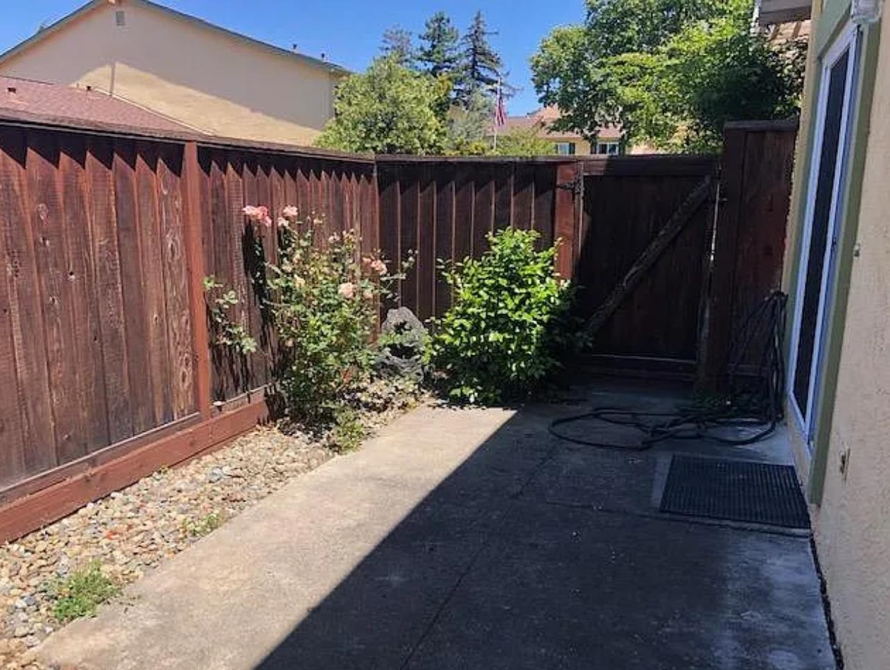 Detail Gallery Image 10 of 10 For 749 Gallegos Ter, Fremont,  CA 94539 - 3 Beds | 1/1 Baths