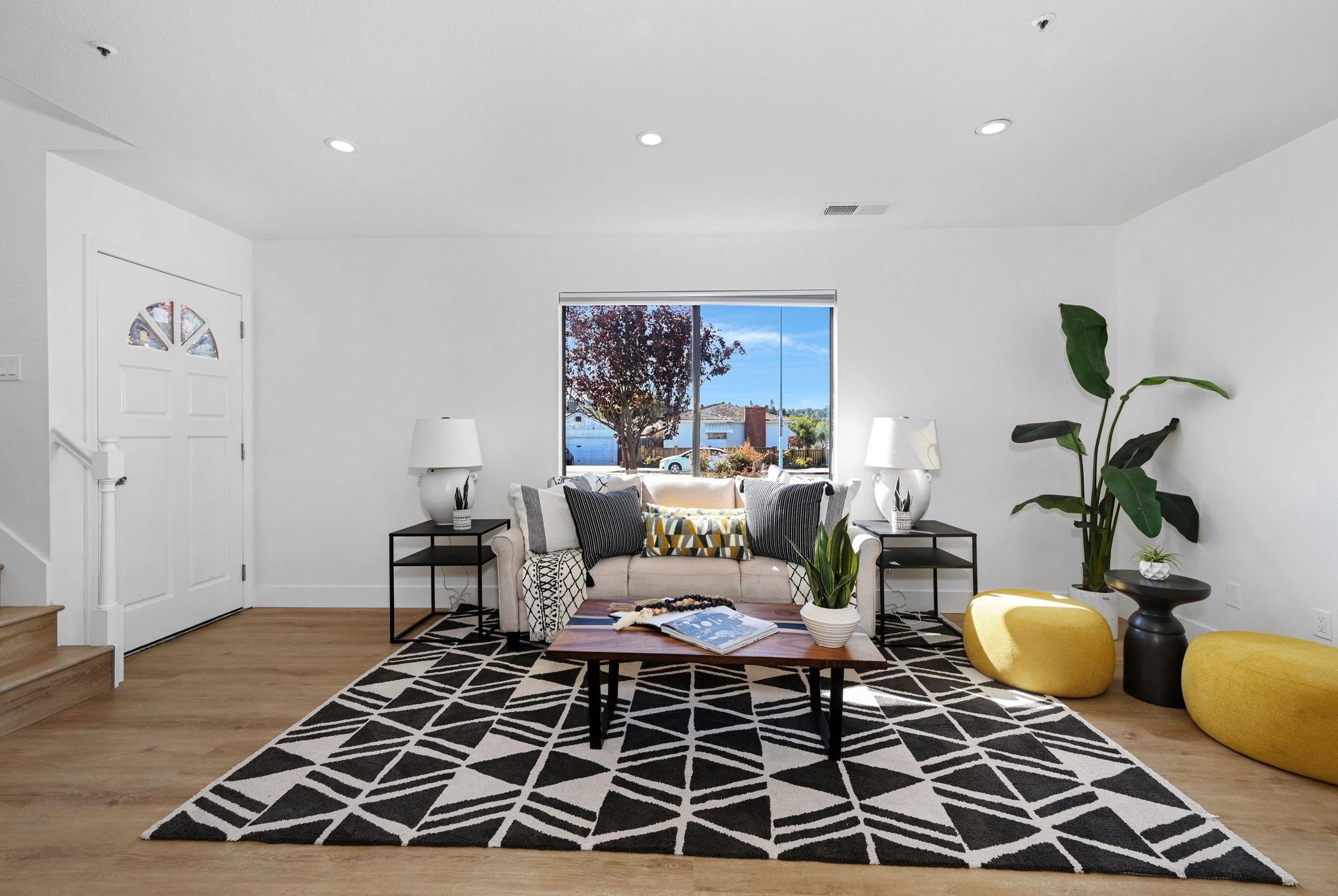 Photo #4: 41120352 Listing: Photo #4