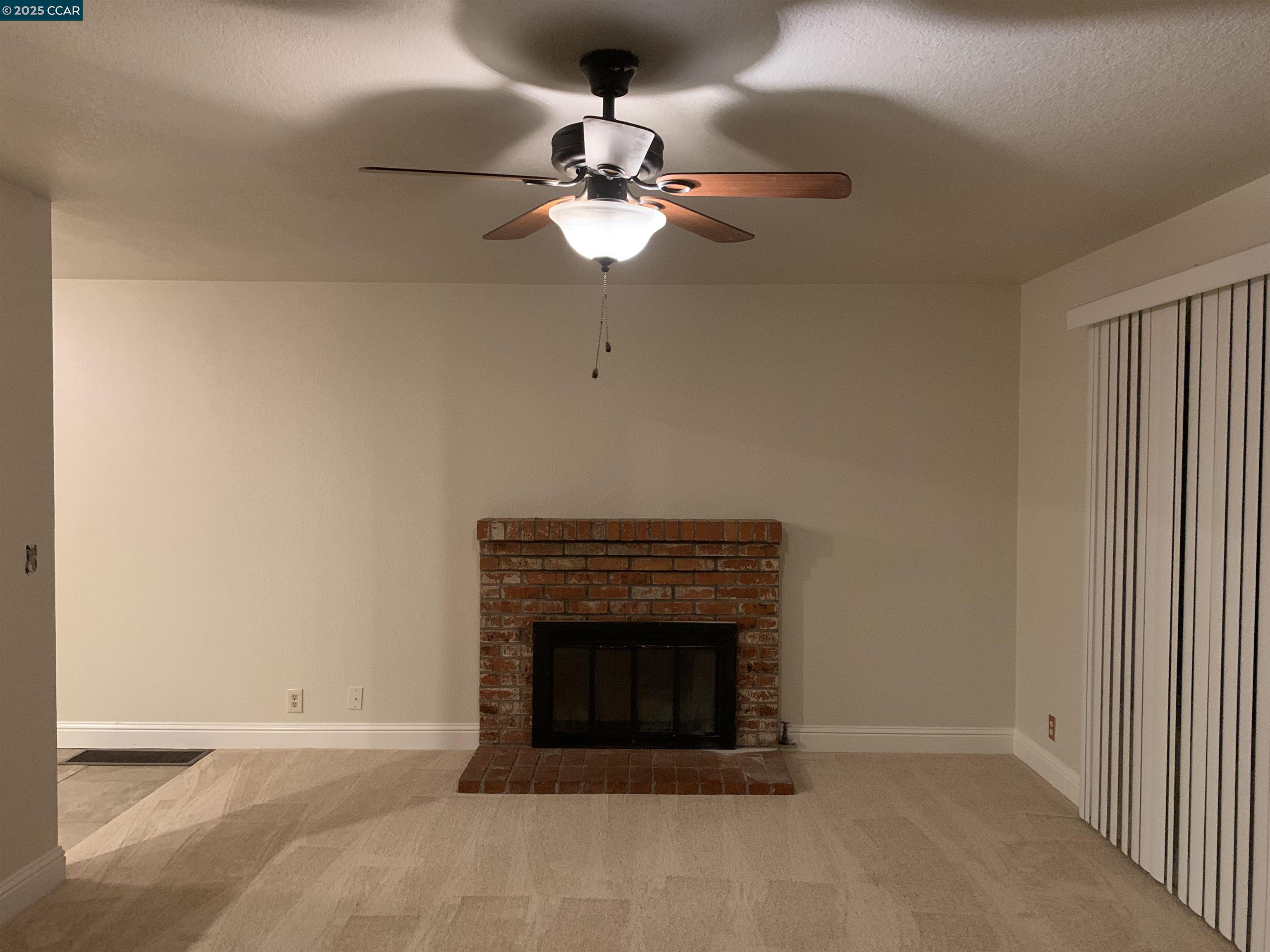 Detail Gallery Image 3 of 12 For 1015 Tenaya Ct, Manteca,  CA 95337 - 4 Beds | 3 Baths