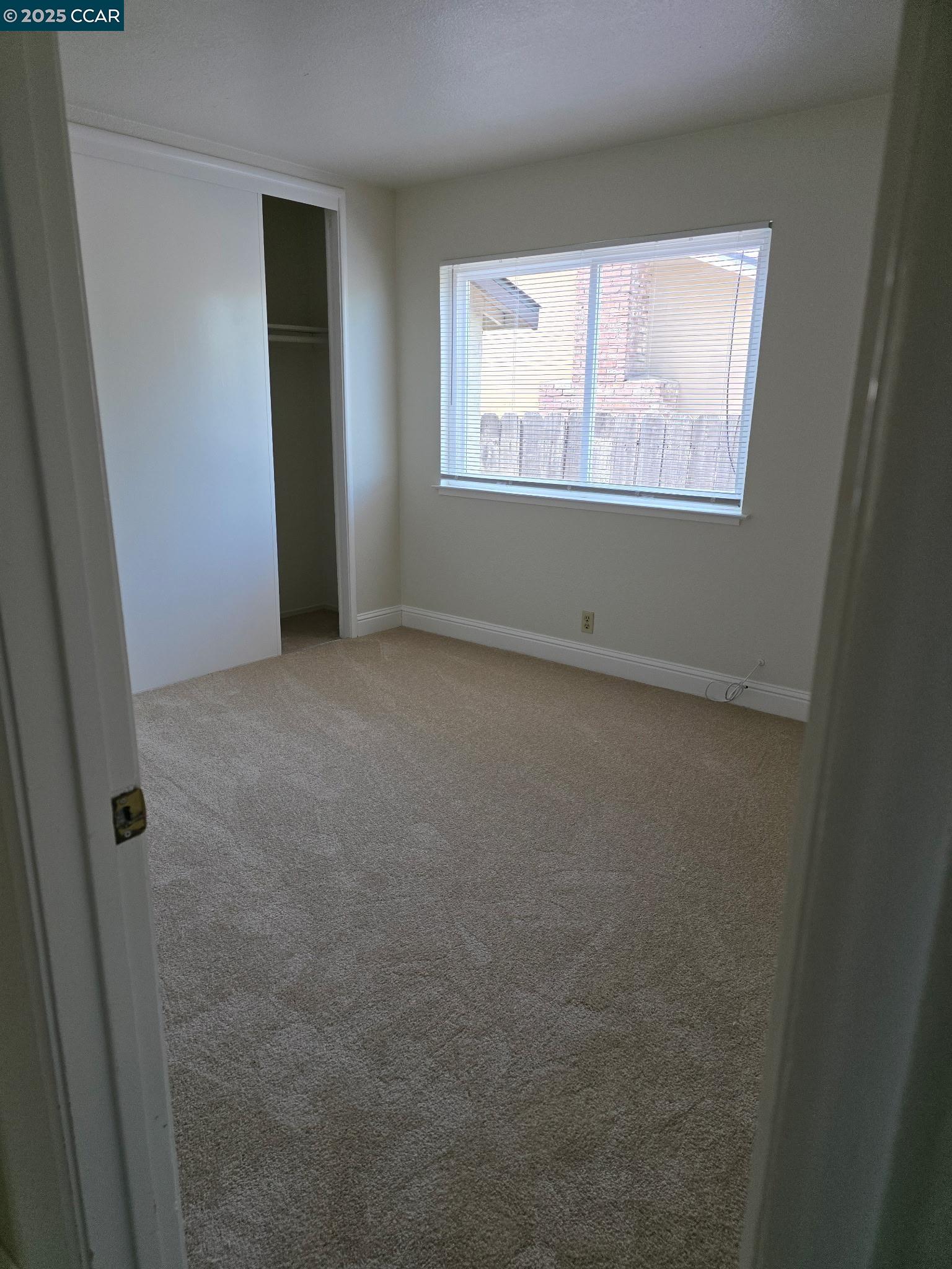 Detail Gallery Image 8 of 12 For 1015 Tenaya Ct, Manteca,  CA 95337 - 4 Beds | 3 Baths