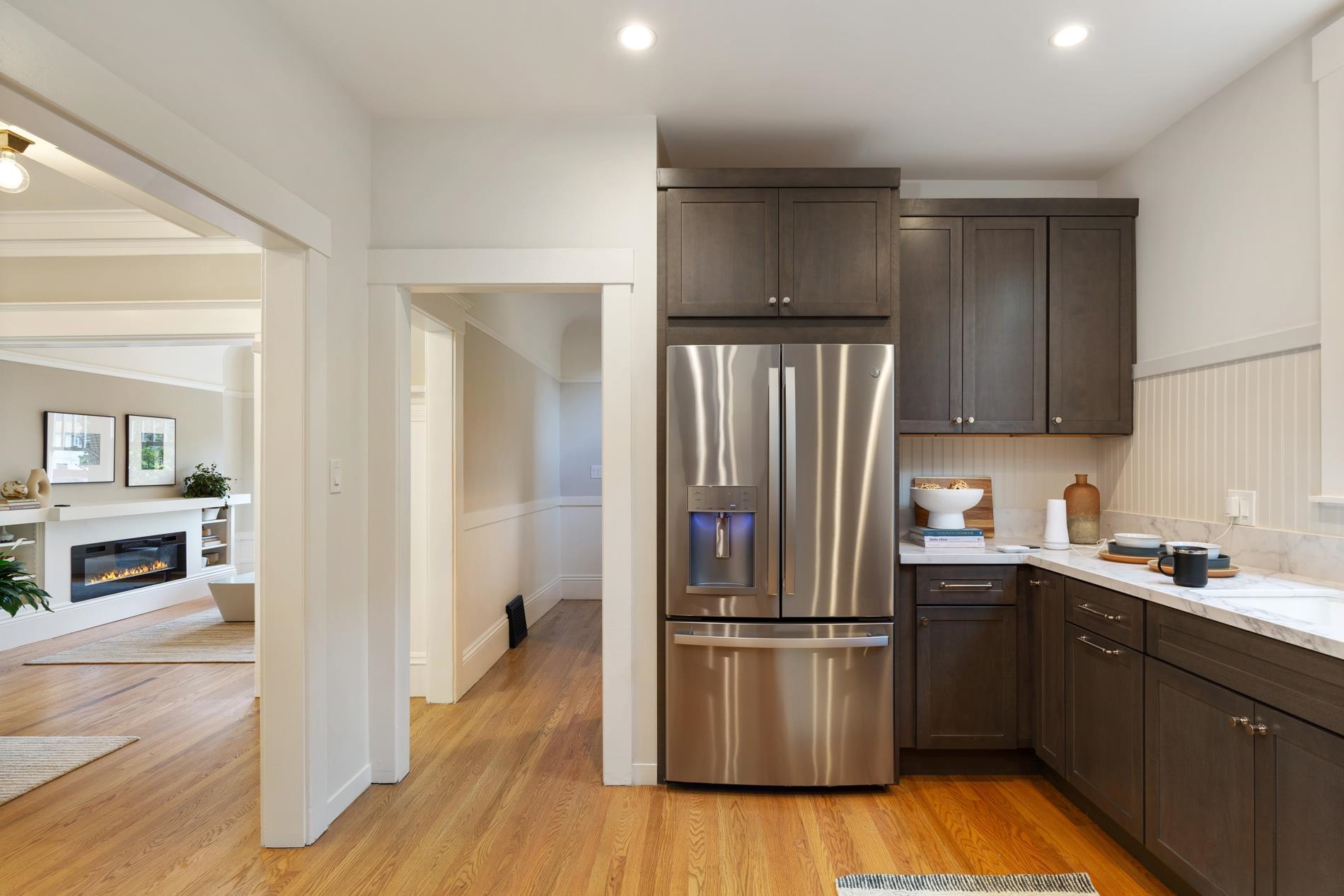 Detail Gallery Image 17 of 36 For 5914 Martin Luther King Jr Way, Oakland,  CA 94609 - 4 Beds | 3 Baths