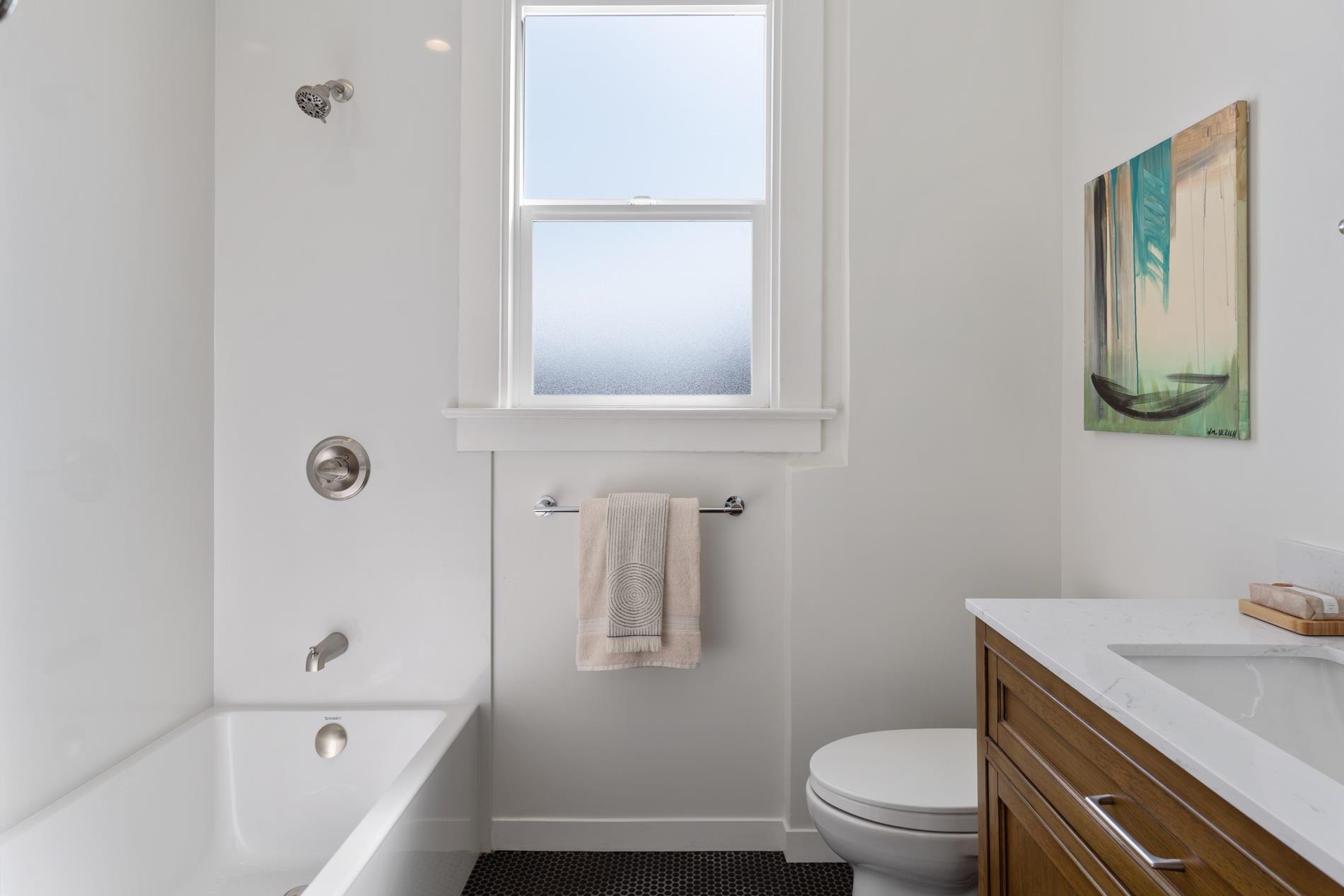 Detail Gallery Image 24 of 36 For 5914 Martin Luther King Jr Way, Oakland,  CA 94609 - 4 Beds | 3 Baths